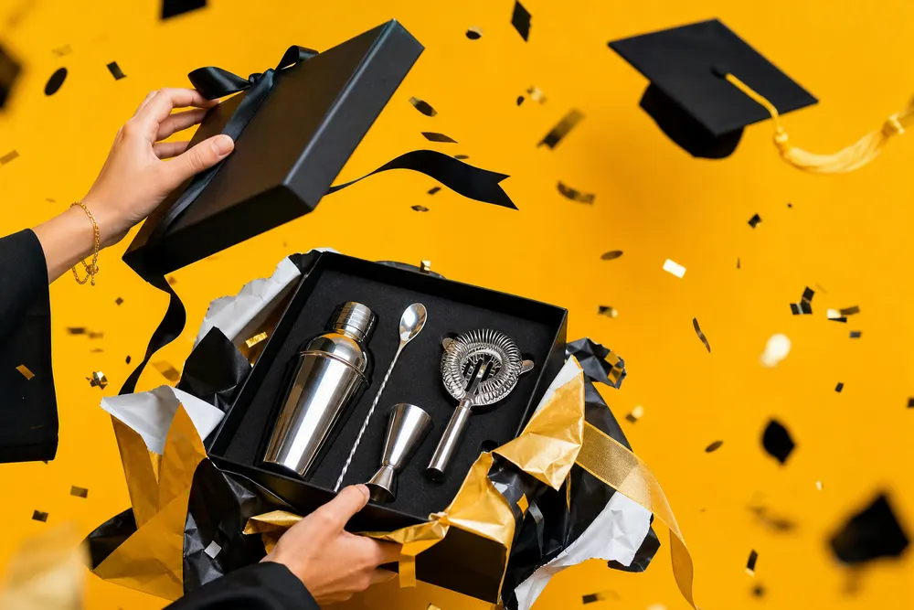 Regalo di laurea originale: 8 idee diverse dal solito