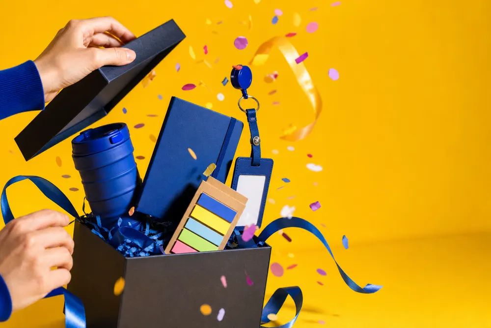 Regalo nuovo lavoro economico: 8 idee sotto i 20 euro